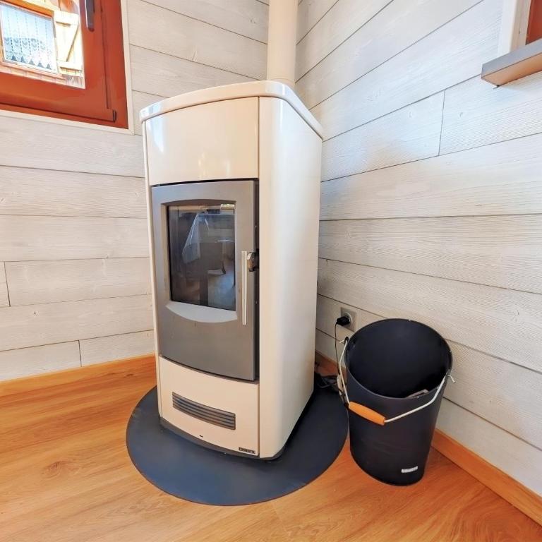 Le Chalet 48 au bord du lac avec piscine & parking gratuit - mer et centre ville à moins de 5 minutes en voiture - Chalet 3 Chambres - 39