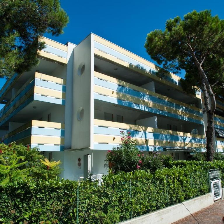 Halley - Two-Bedroom Apartment - 1