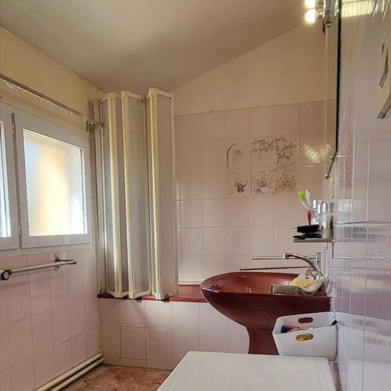 House 5 rooms with garden in Les Sables-d'Olonne - Vacation Home - 10