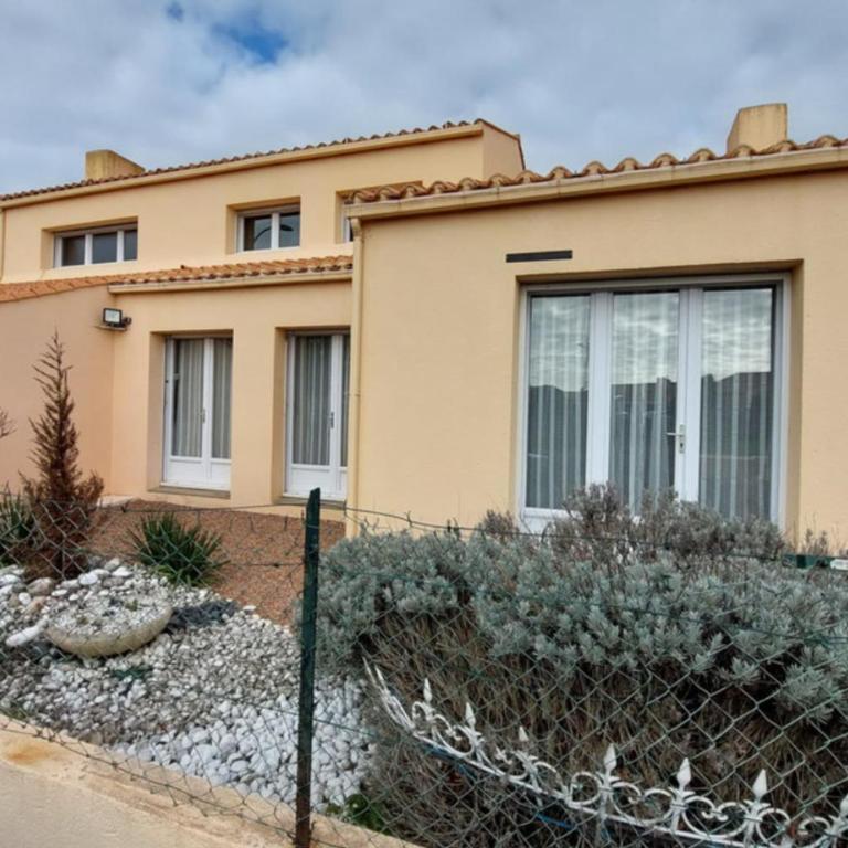 House 5 rooms with garden in Les Sables-d'Olonne - Vacation Home - 16