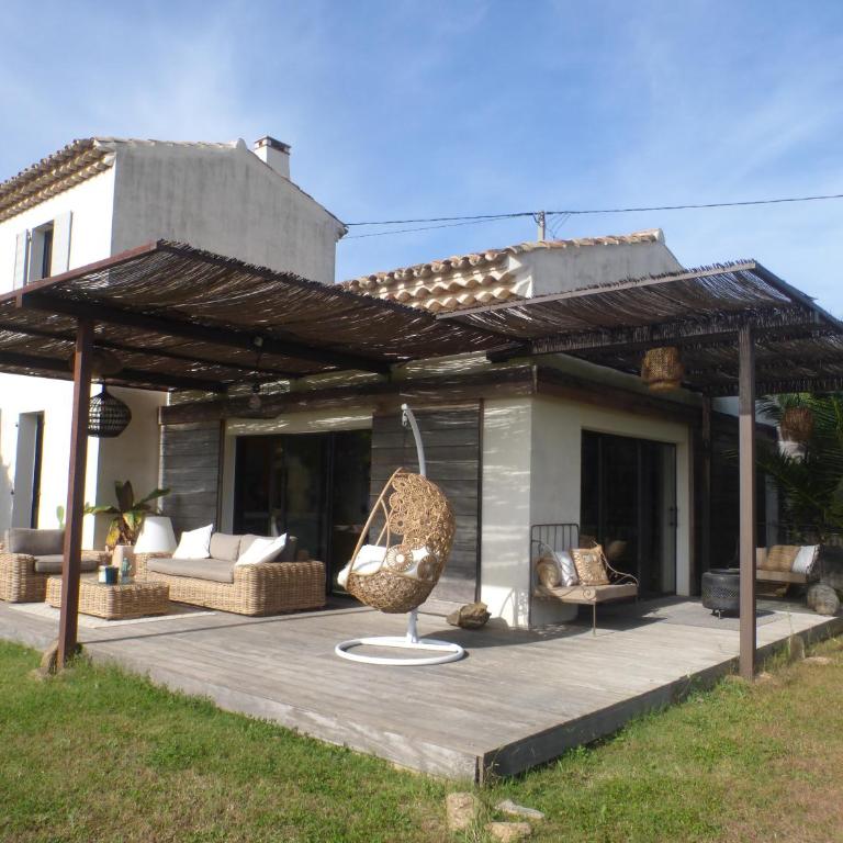 Maison de charme dans écrin de verdure au calme, proche plage - Villa 2 Chambres - 24
