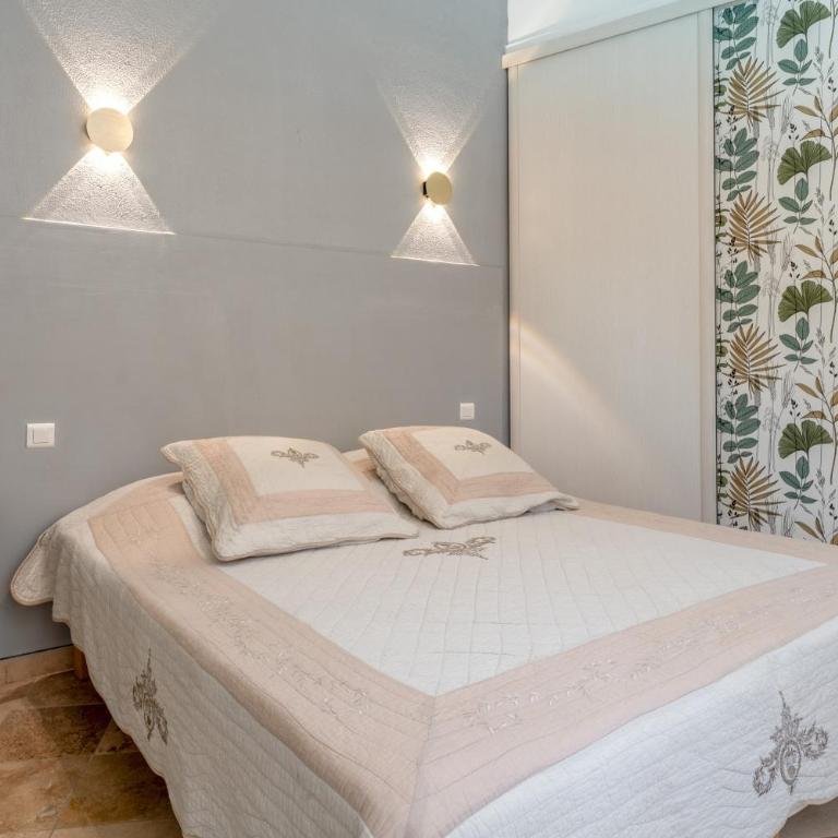 Chez Monique et sa fille Caroline - Chambre Standard Lit Queen-Size - 7