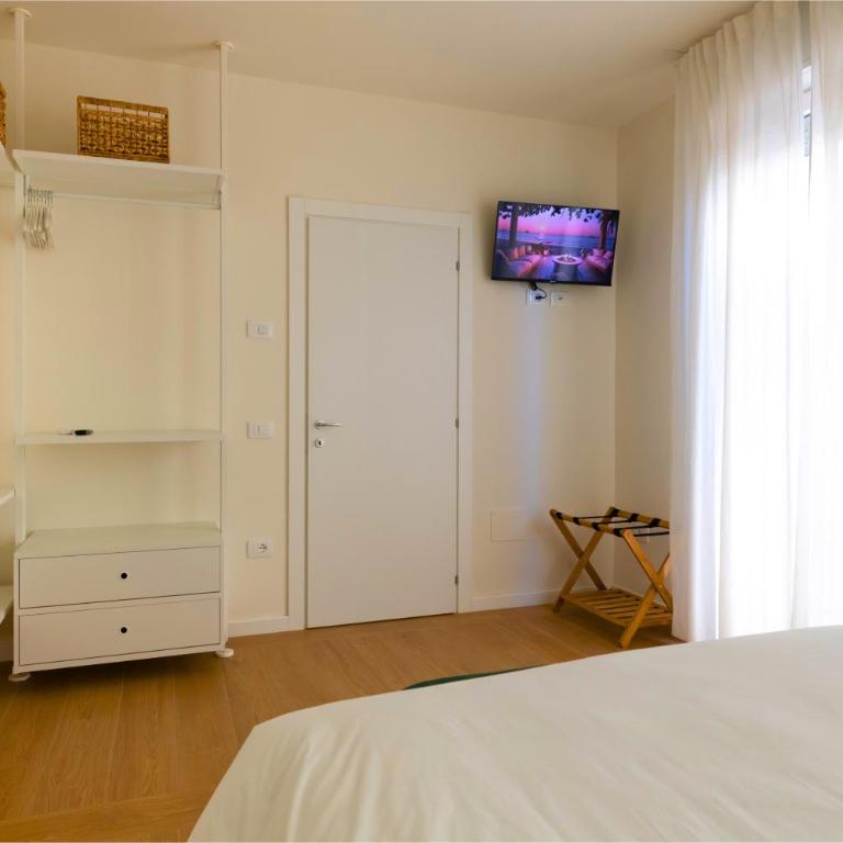 FRONTE MARE - Casa con Terrazzo con Free Parking e free WiFi - Appartamento con 1 Camera da Letto - 24