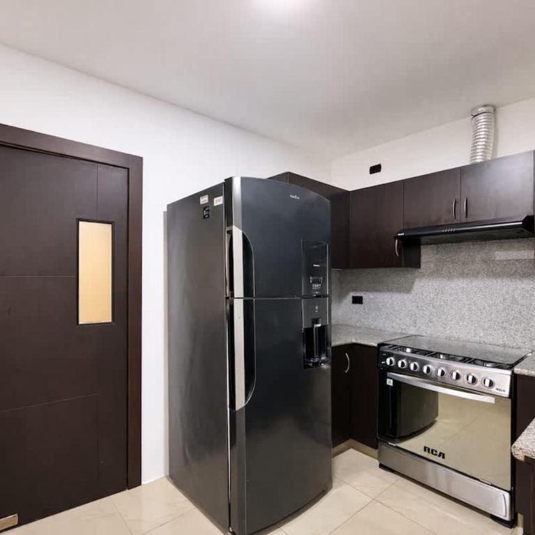 Ceibos Point - Elegante Departamento cercanía Consulado Americano y parqueo gratuito - Apartment - 24