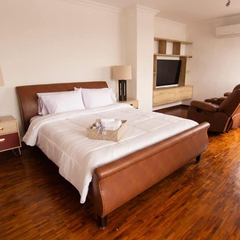 Elegant entire floor with amazing city view - Apartment - 1
