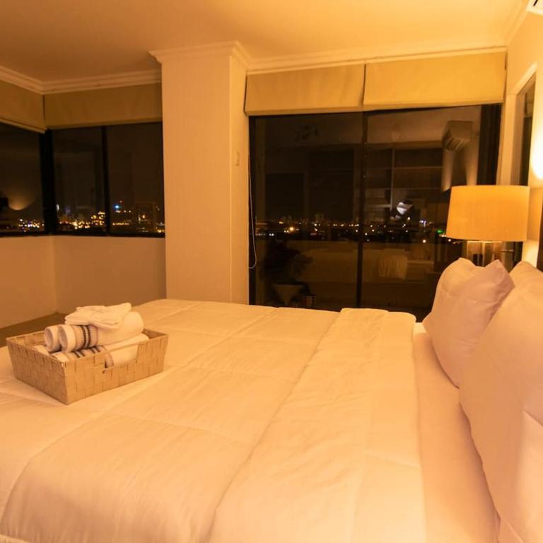 Elegant entire floor with amazing city view - Apartment - 21
