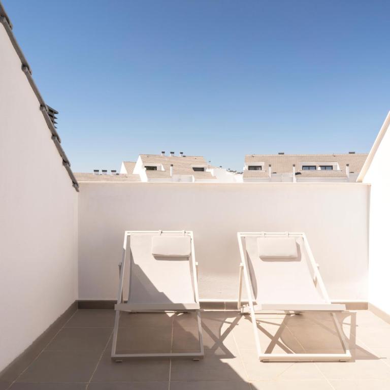 Meral Units - Dúplex con terraza - 11