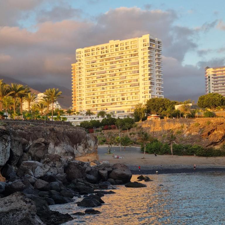 Ocean Sunset view, Air Conditioned, Renovated apartment - Studio-Apartment - 19
