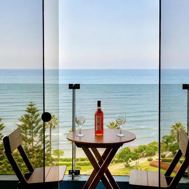 Stunning Ocean Views Sunset & Sunrise 3BR - Three-Bedroom Apartment - 1