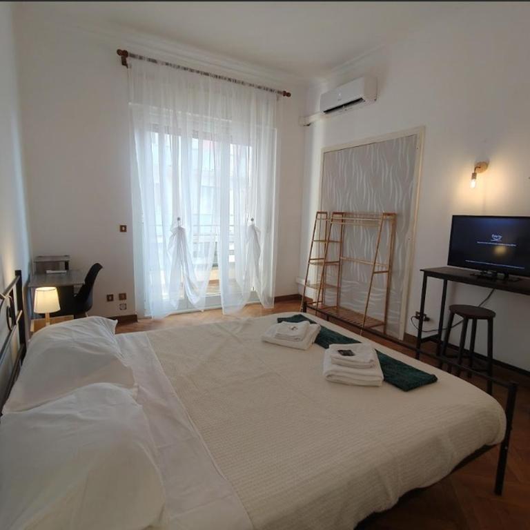 Dock Bay Guest House - Camera Matrimoniale Standard con Bagno in Comune - 1