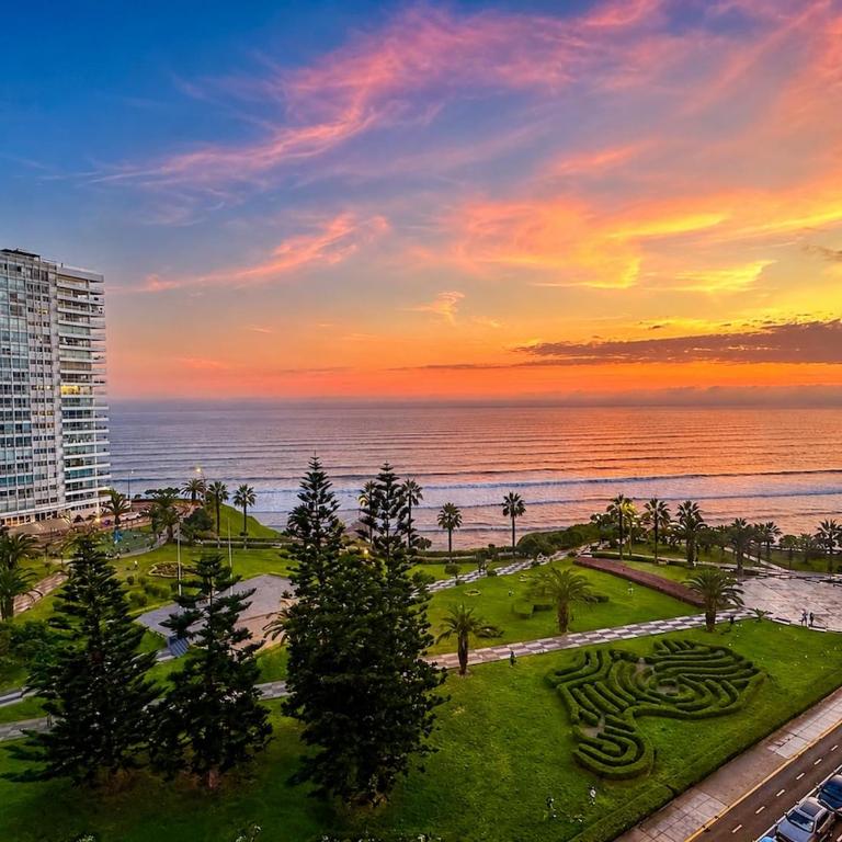 Stunning Ocean Views Sunset & Sunrise 3BR - Three-Bedroom Apartment - 3
