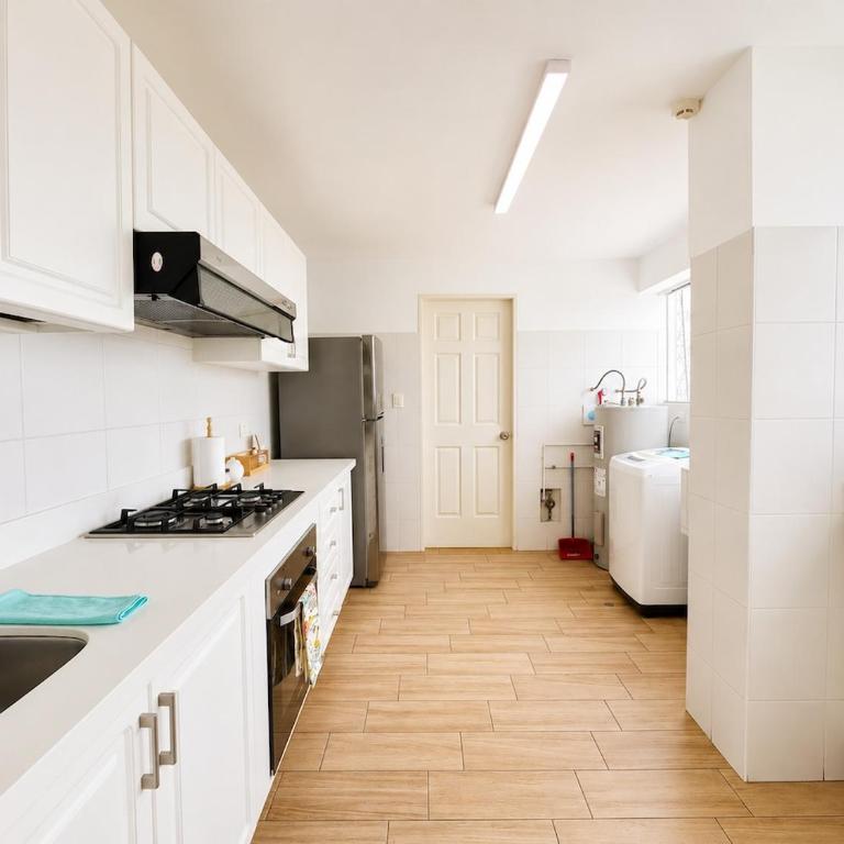 Stunning Ocean Views Sunset & Sunrise 3BR - Three-Bedroom Apartment - 5