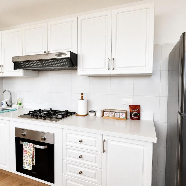 Stunning Ocean Views Sunset & Sunrise 3BR - Three-Bedroom Apartment - 6