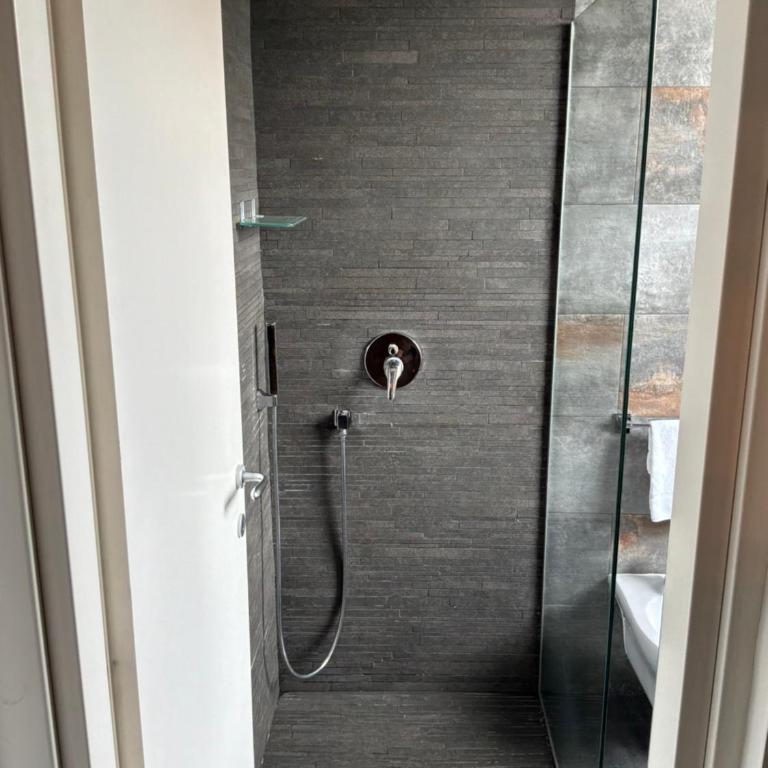 Dazio Exclusive Rooms - Large Double Room - 14