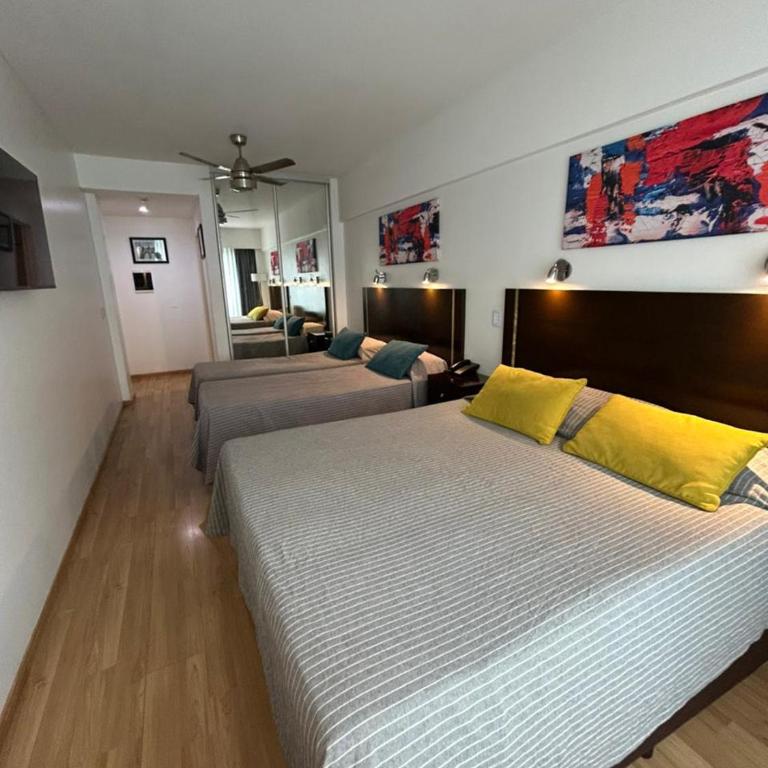 Palermo Bridge - Quadruple Room with Bath - 2
