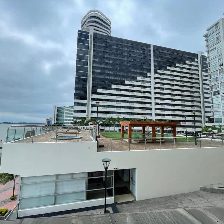 Urban elegance 3 Bedroom apartment - Apartment - 8