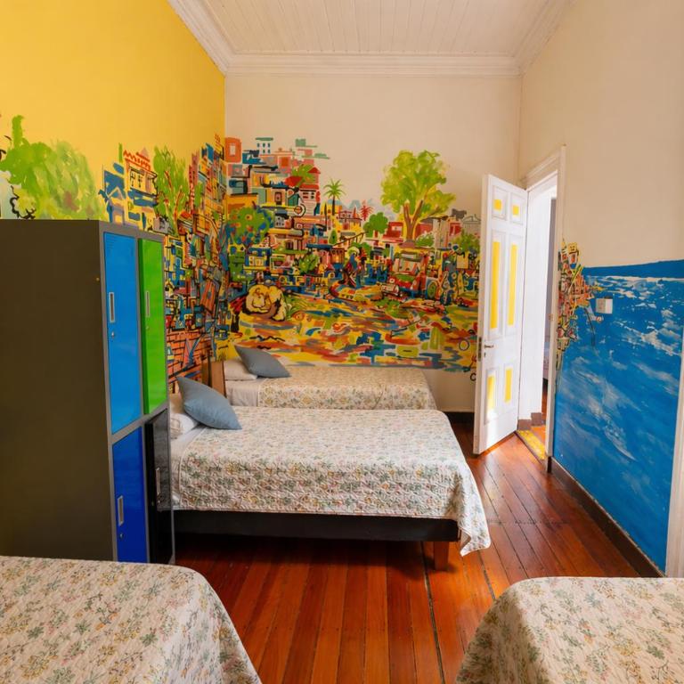 Nómada Eco-Hostal - Basic Triple Room with Shared Bathroom - 4