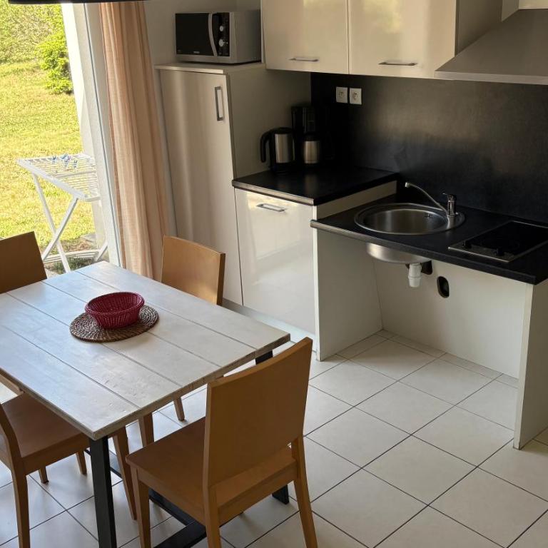 Lagrange Vacances Le Village de la Mer - Maisonnette (4 Adultes) - 9