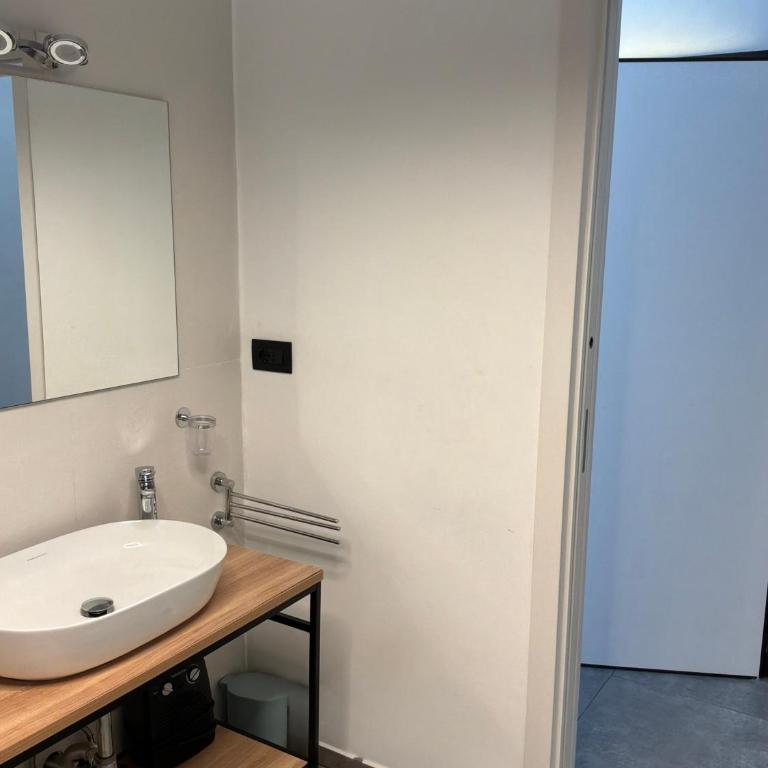 Dazio Exclusive Rooms - Junior Suite with Balcony - 5