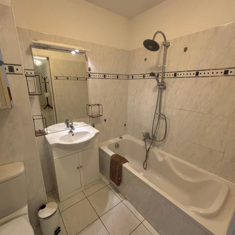 T3 Royal Plaza City Center MENTON - PARKING - Two-Bedroom Apartment - 19