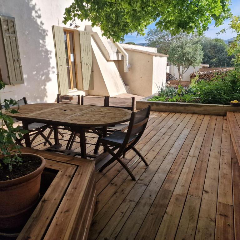 Maison provençale, 11 couchages, Ecologique - Haus mit 1 Schlafzimmer - 1