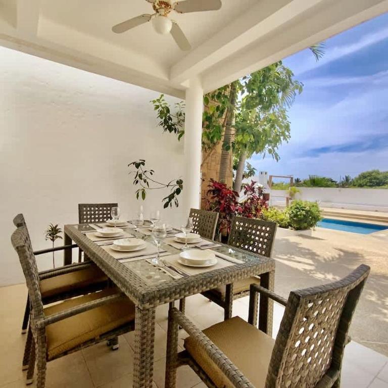 Gorgeous Beach house 3BD Pool and BBQ - Vacation Home - 1