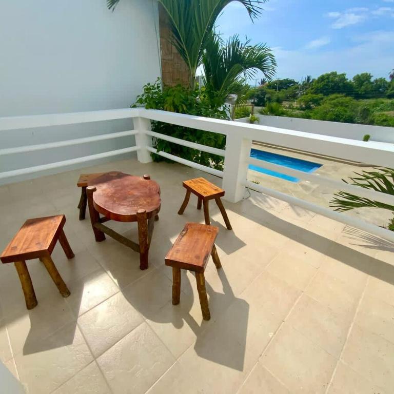 Gorgeous Beach house 3BD Pool and BBQ - Vacation Home - 5
