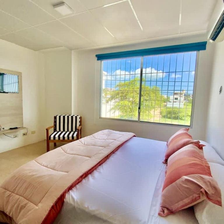 Gorgeous Beach house 3BD Pool and BBQ - Vacation Home - 12