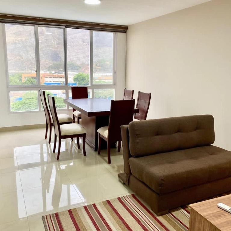 Ceibos Point - Hermoso y Amplio Departamento cercanía Consulado Americano y parqueo gratuito - Apartment - 11