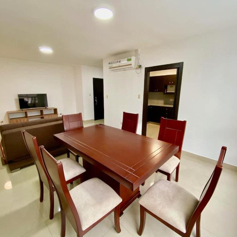 Ceibos Point - Hermoso y Amplio Departamento cercanía Consulado Americano y parqueo gratuito - Apartment - 12