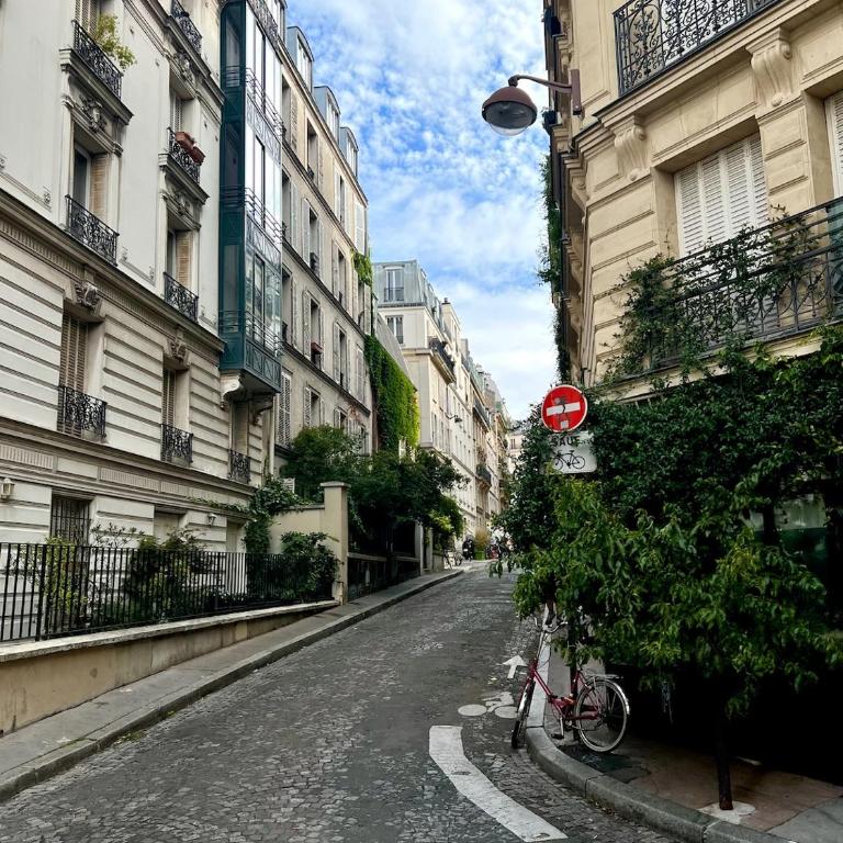 Secret garden studio - steps from Rue Lepic - Appartement 1 Chambre - 4