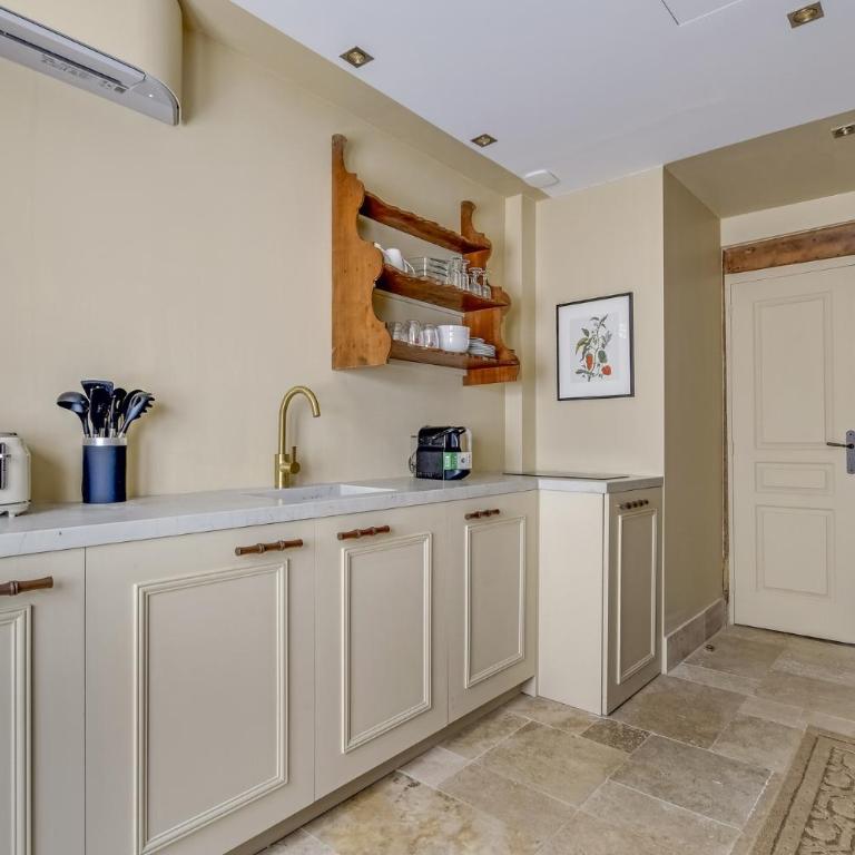 Pick A Flat's Apartments in Saint Germain - Paul-Louis Courier - Appartement 1 Chambre - 6