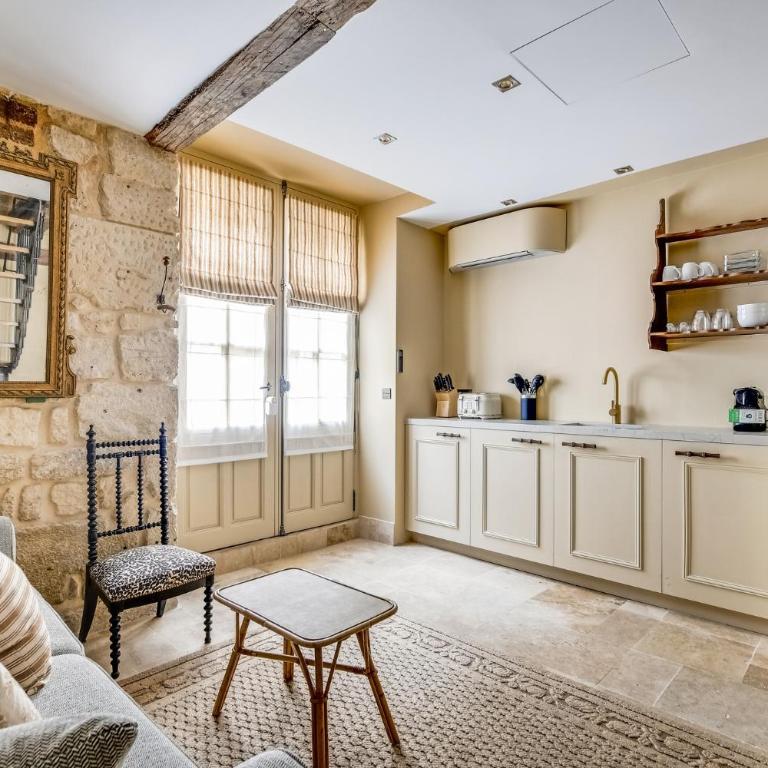 Pick A Flat's Apartments in Saint Germain - Paul-Louis Courier - Appartement 1 Chambre - 13