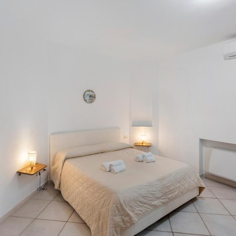 Villa Azzurra - Appartamento Deluxe con 2 Camere da Letto e Vista Oceano - 4