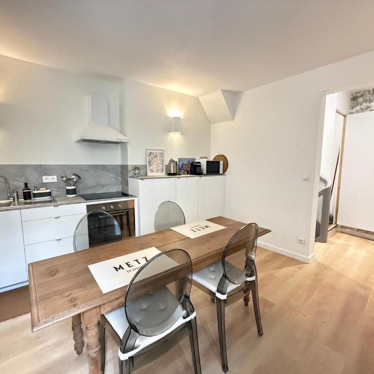Le Quarteau 2P - Hyper centre - Appartement 1 Chambre - 47