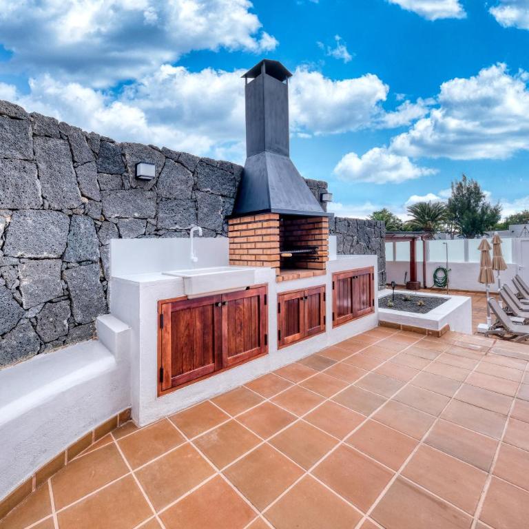 Villa Los Yeyos - Ocean views, Pool, BBQ and Billiard By Lanzarote Vacation Homes - Haus mit 4 Schlafzimmern - 6