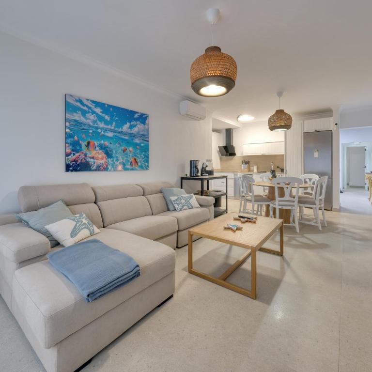 Villa Los Yeyos - Ocean views, Pool, BBQ and Billiard By Lanzarote Vacation Homes - Haus mit 4 Schlafzimmern - 9