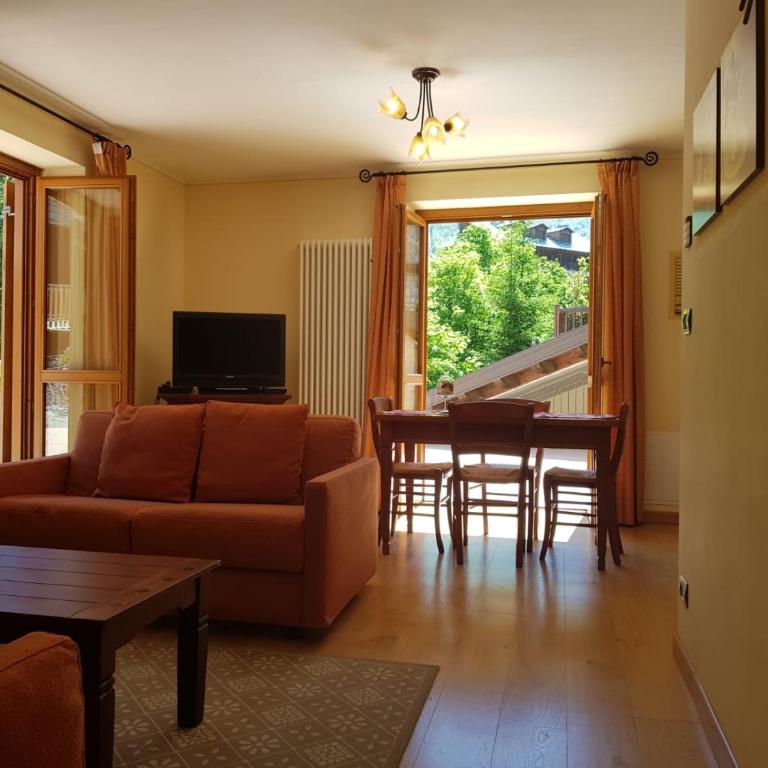 Villa Teresa - Appartamento con 2 Camere da Letto e Terrazza - 6