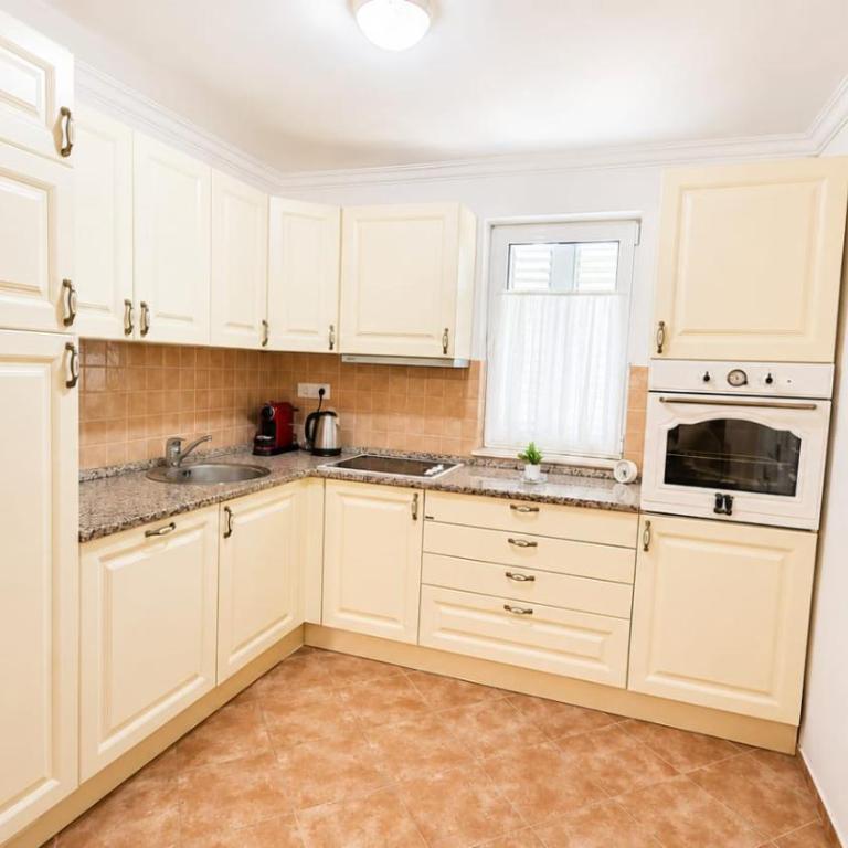Villa Sonja Apartment & Garden - Two-Bedroom Apartment - 6