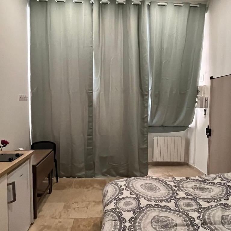 Studio rue Chenoise hyper centre Grenoble - Appartamento con 1 Camera da Letto - 4