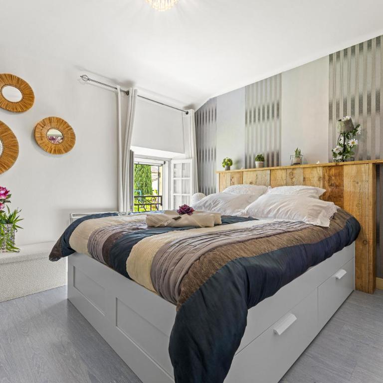 Chez Dominique avec piscine privée - Maison 2 Chambres - 17