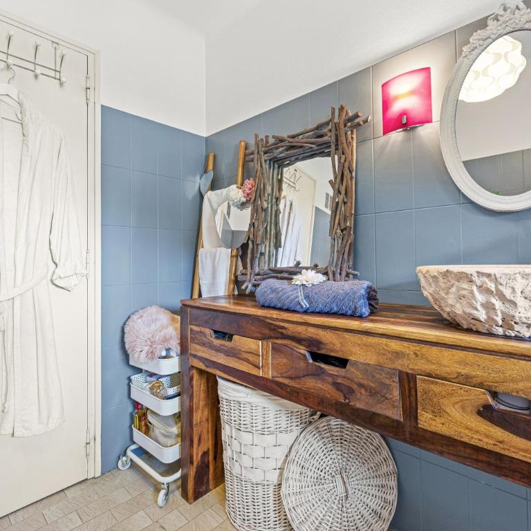 Chez Dominique avec piscine privée - Maison 2 Chambres - 23