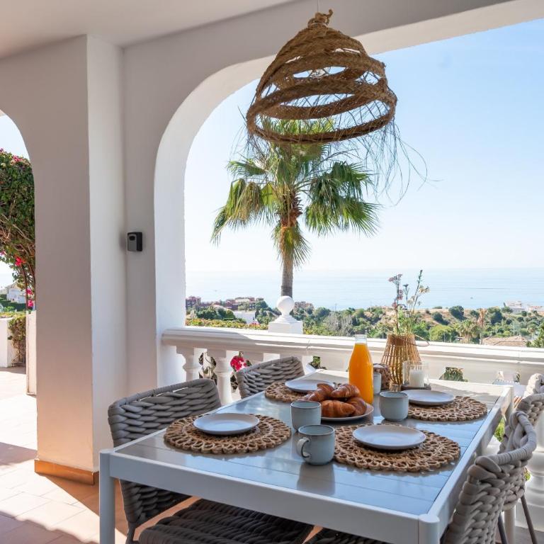 Villa Sabine - Spectacular Sea View Villa in Capel - Villa - 4