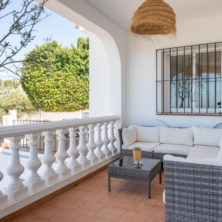 Villa Sabine - Spectacular Sea View Villa in Capel - Villa - 11