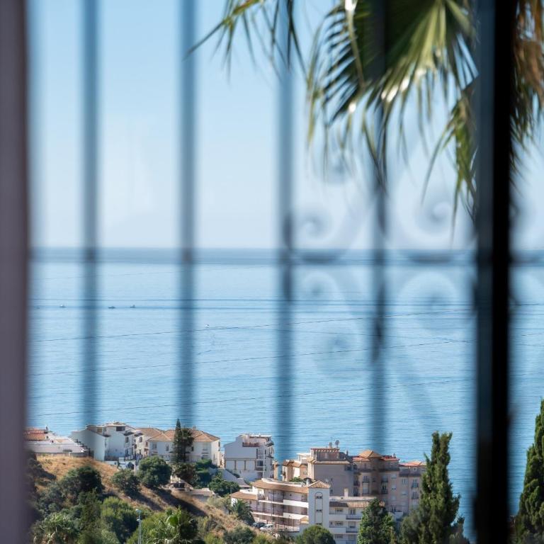 Villa Sabine - Spectacular Sea View Villa in Capel - Villa - 19