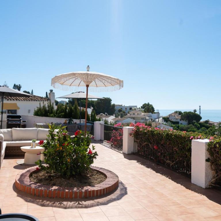 Villa Sabine - Spectacular Sea View Villa in Capel - Villa - 32