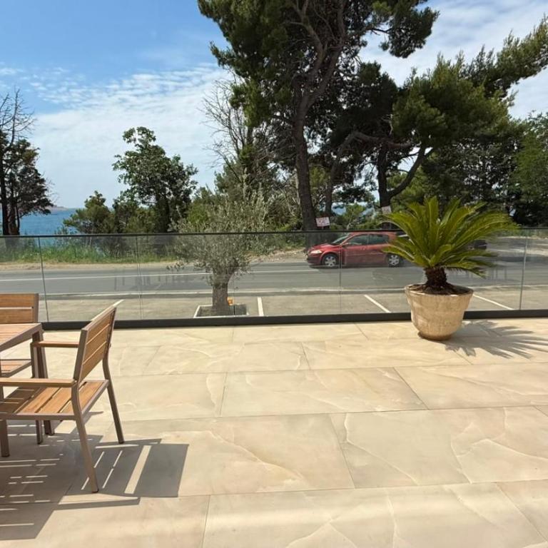Apartmani Galia - Bar - One-Bedroom Apartment with Balcony and Sea View - 1