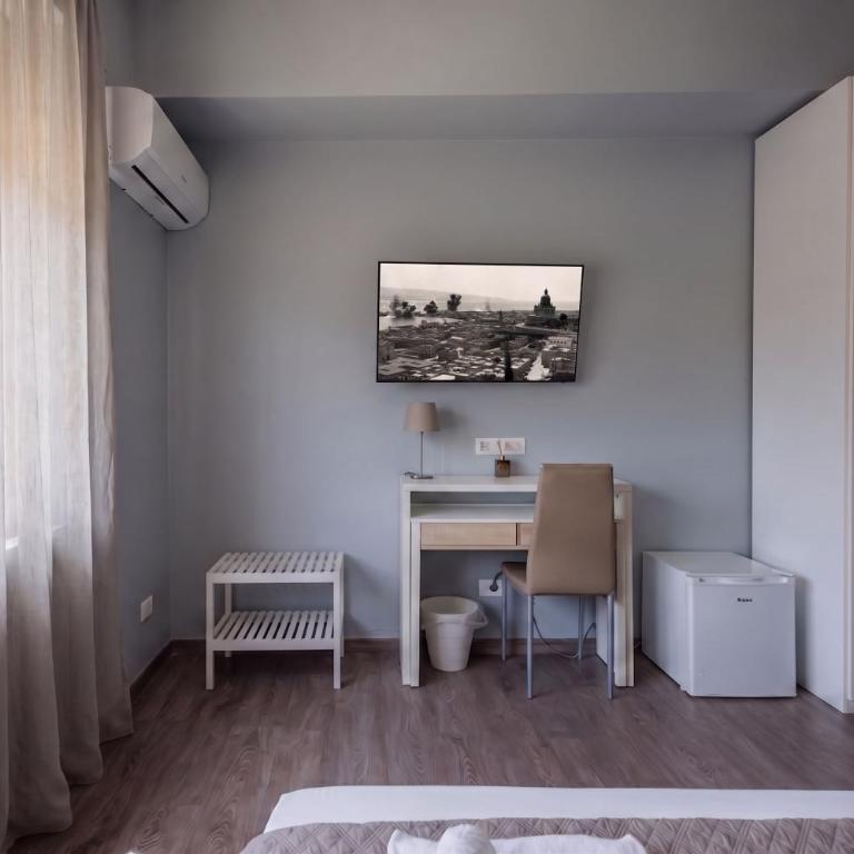 La Palazzata Urban Suites - Camera Matrimoniale con Bagno Privato - 9