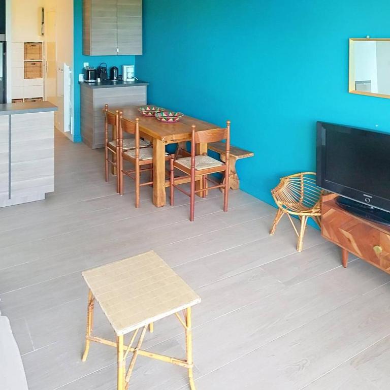 T4 de 54m² avec Piscine et Tennis, à 50m de la plage - La Favière, Bormes-les-Mimosas - FR-1-610-31 - Apartment (6 Erwachsene) - 11