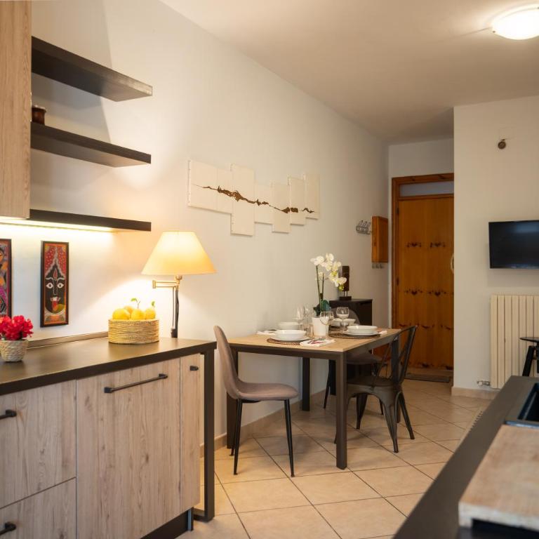 Modern & Bright Apartment - 100m from the Beach - Appartamento con 2 Camere da Letto - 20